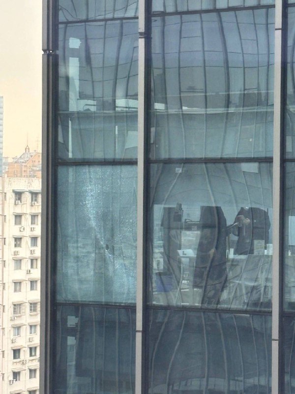 成都某写字楼，员工带瓦斯要炸公司😎 匿名投稿成都某写字楼，员工带瓦斯要炸公司😎 匿名投稿